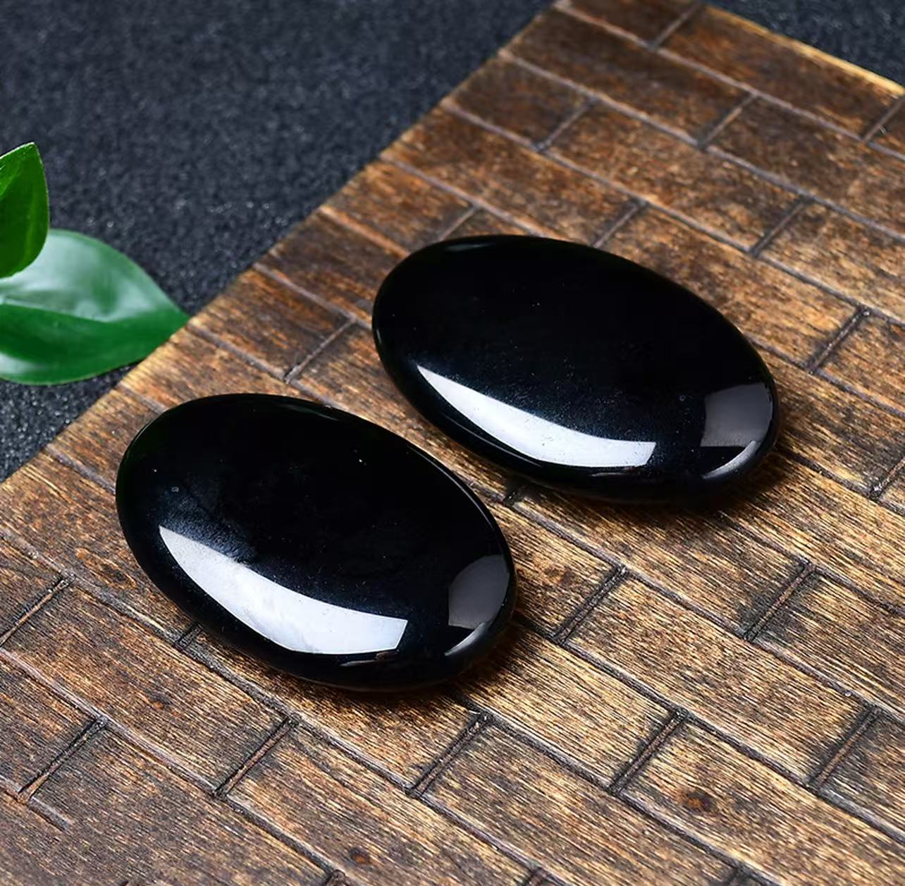 Obsidian Hand-held Stone