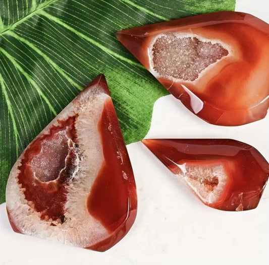 Crimson Flame Agate Obelisk (1 piece)